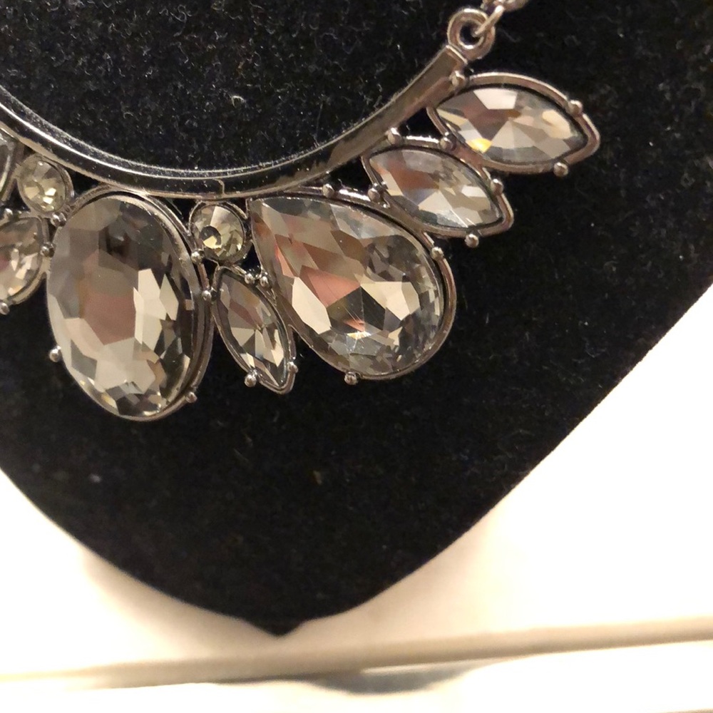 Annabelle necklace - Picture 2 of 3